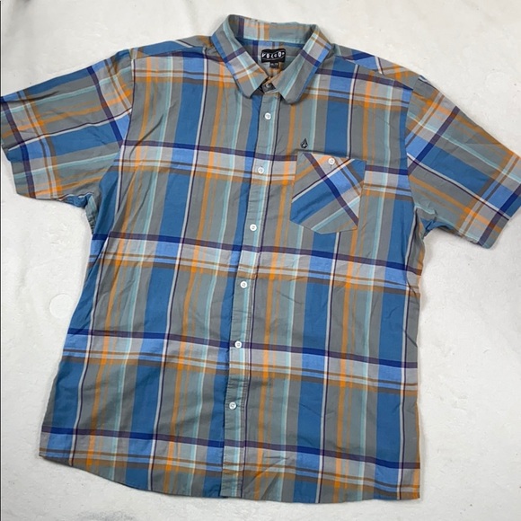 Volcom Other - [ VOLCOM ] Plaid Button Down Shortsleeve Shirt